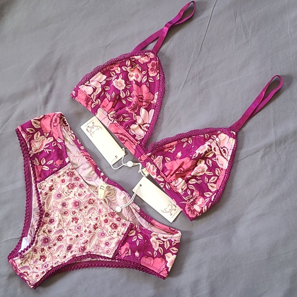 Rare spell designs winona berry sample intimates S